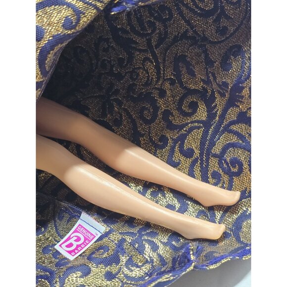 Mattel Barbie Ring In The New Year Doll 2001 With Stand- TEAR IN DRESS SEE INFO - Picture 5 of 10